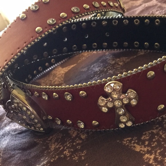 Rhinestone and crosses belt beautiful new with tag - Picture 4 of 9